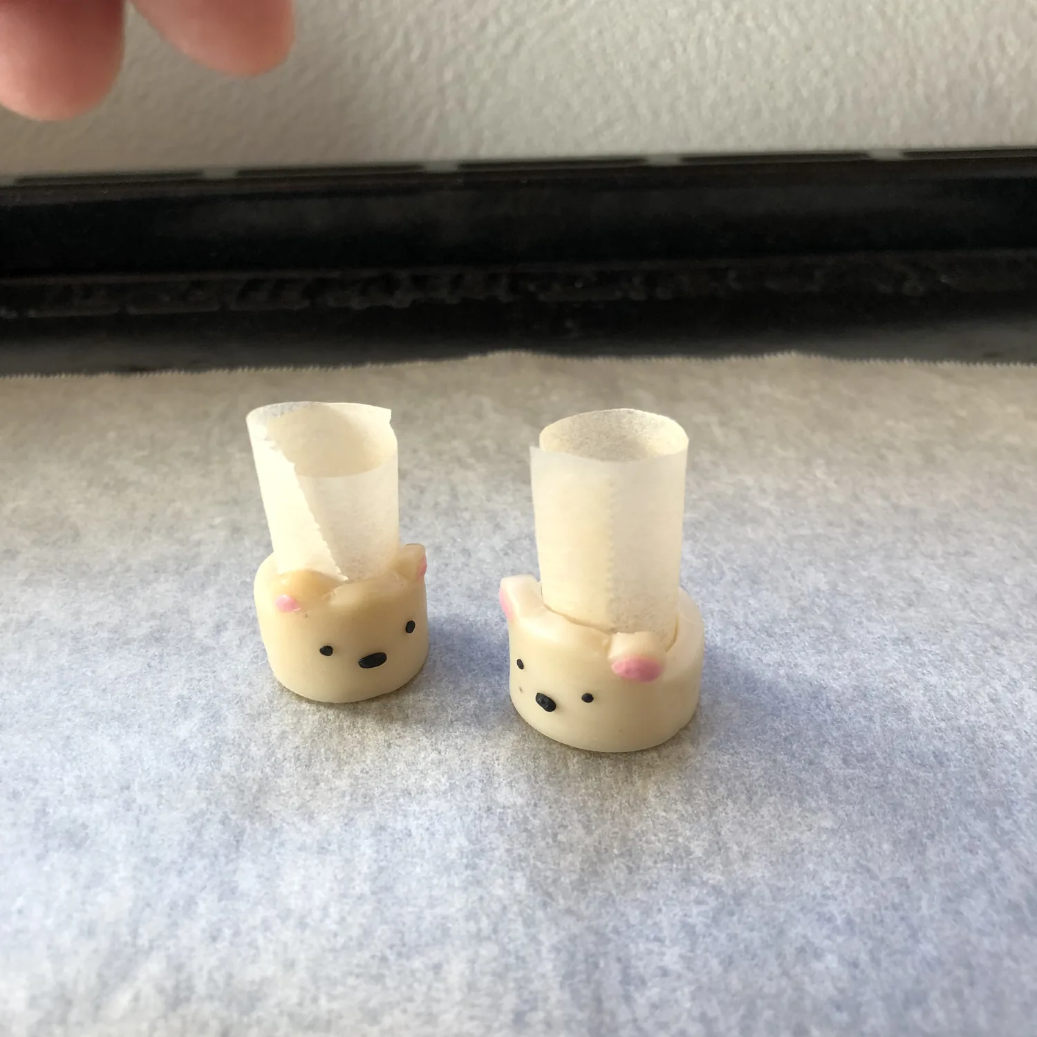 焼く前の指輪。すみっコぐらしのしろくま